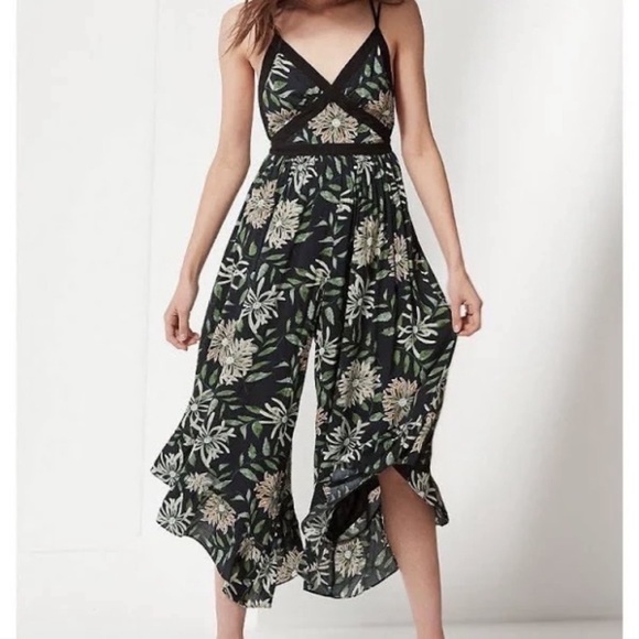 Urban Outfitters Floral Jumpsuit with Leaf Pattern - Picture 1 of 7